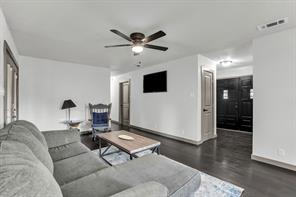 611 Cain Street - Photo 11