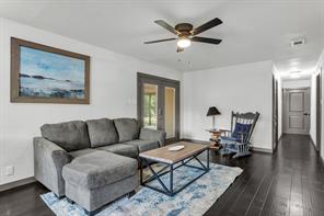 611 Cain Street - Photo 12