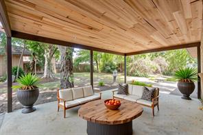 611 Cain Street - Photo 6