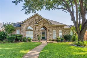 2913 Bellerive Drive - Photo 1