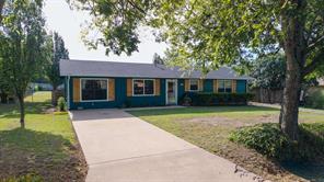 109 S Shaw Street - Photo 1