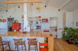 1025 N Shore Drive - Photo 2