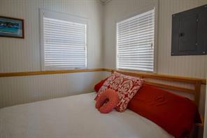1025 N Shore Drive - Photo 7
