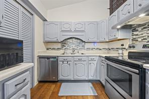 25 Brewster Court - Photo 3