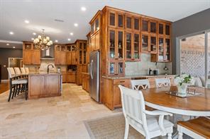 2413 Taylor Street - Photo 4