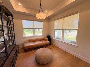 1451 Maplewood Drive - Photo 5