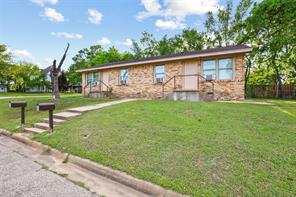 701 W Hull Street - Photo 1