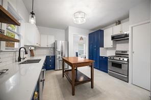 832 N Winnetka Avenue - Photo 10