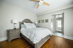 832 N Winnetka Avenue - Photo 13