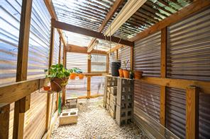 832 N Winnetka Avenue - Photo 27
