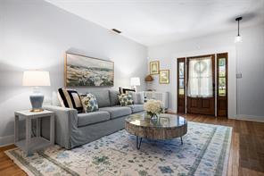 832 N Winnetka Avenue - Photo 4
