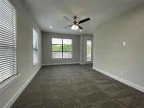 2417 N Winnetka Avenue - Photo 18