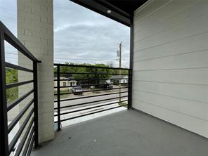 2417 N Winnetka Avenue - Photo 21