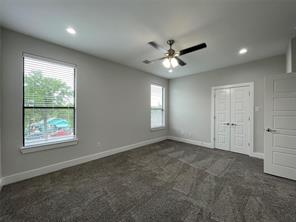 2417 N Winnetka Avenue - Photo 30