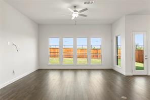 3008 Wallis Drive - Photo 3
