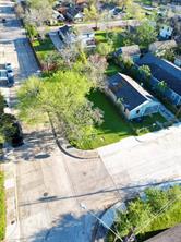 1525 Nomas Street - Photo 10