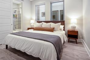 1118 Galveston Avenue - Photo 11