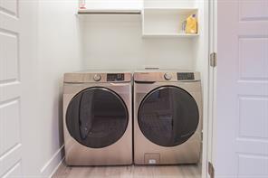 1118 Galveston Avenue - Photo 16
