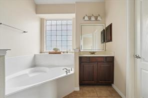 2605 Greyhawk Drive - Photo 15