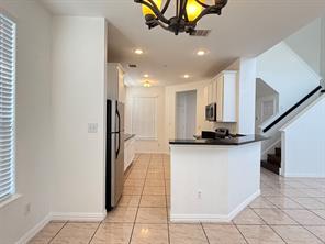 941 Englewood Lane - Photo 7