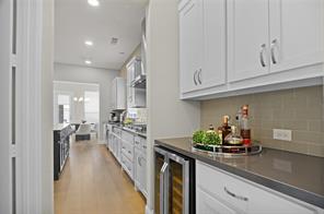 6905 St Georges Drive - Photo 8