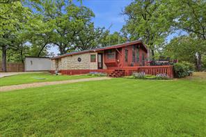 111 Oak Tree Lane - Photo 2