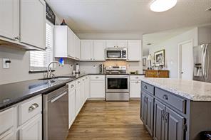 8909 Glen Falls Lane - Photo 9