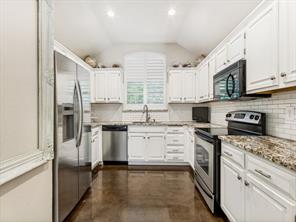 808 Canyon Valley Drive - Photo 10