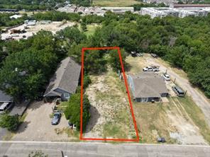 1629 Walmsley - Photo 2