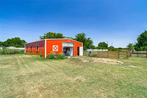 2705 County Road 920 - Photo 29