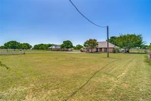 2705 County Road 920 - Photo 4
