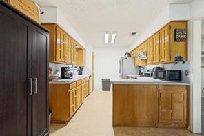 2705 County Road 920 - Photo 8