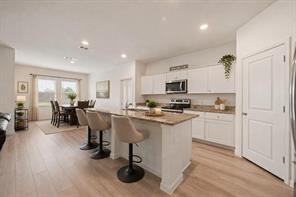 8 Glen Crossings Road - Photo 1