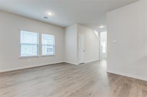 240 Kistler Drive - Photo 3