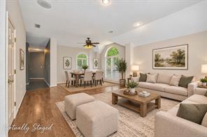4731 Saddlebrook Drive - Photo 4
