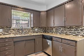 705 Plano Street - Photo 8