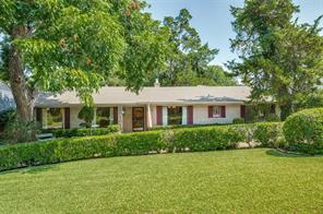 925 Knott Place - Photo 1