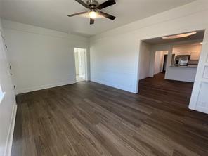 1918 Swenson Street - Photo 2