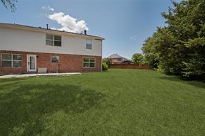 705 Bluebonnet Drive - Photo 2