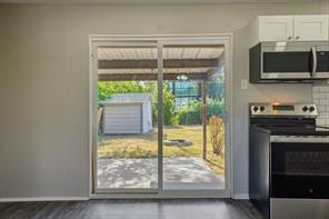 4500 Sherwood Drive - Photo 18