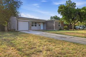 4500 Sherwood Drive - Photo 3