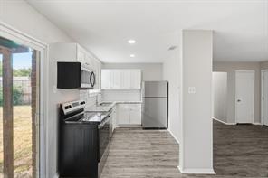 4500 Sherwood Drive - Photo 5
