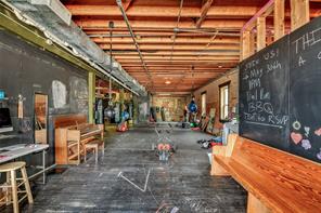 1411 Wesleyan Street - Photo 11
