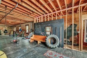 1411 Wesleyan Street - Photo 13