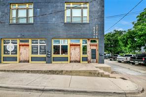 1411 Wesleyan Street - Photo 3