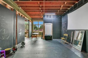 1411 Wesleyan Street - Photo 32