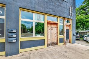1411 Wesleyan Street - Photo 7