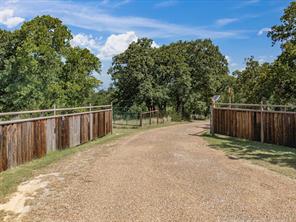 466 County Road 1180 - Photo 28