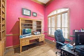 5748 Wellington Lane - Photo 5