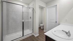 2332 32nd Street - Photo 2